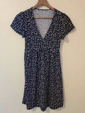 Aeropostale Black Floral V-Neck Dress